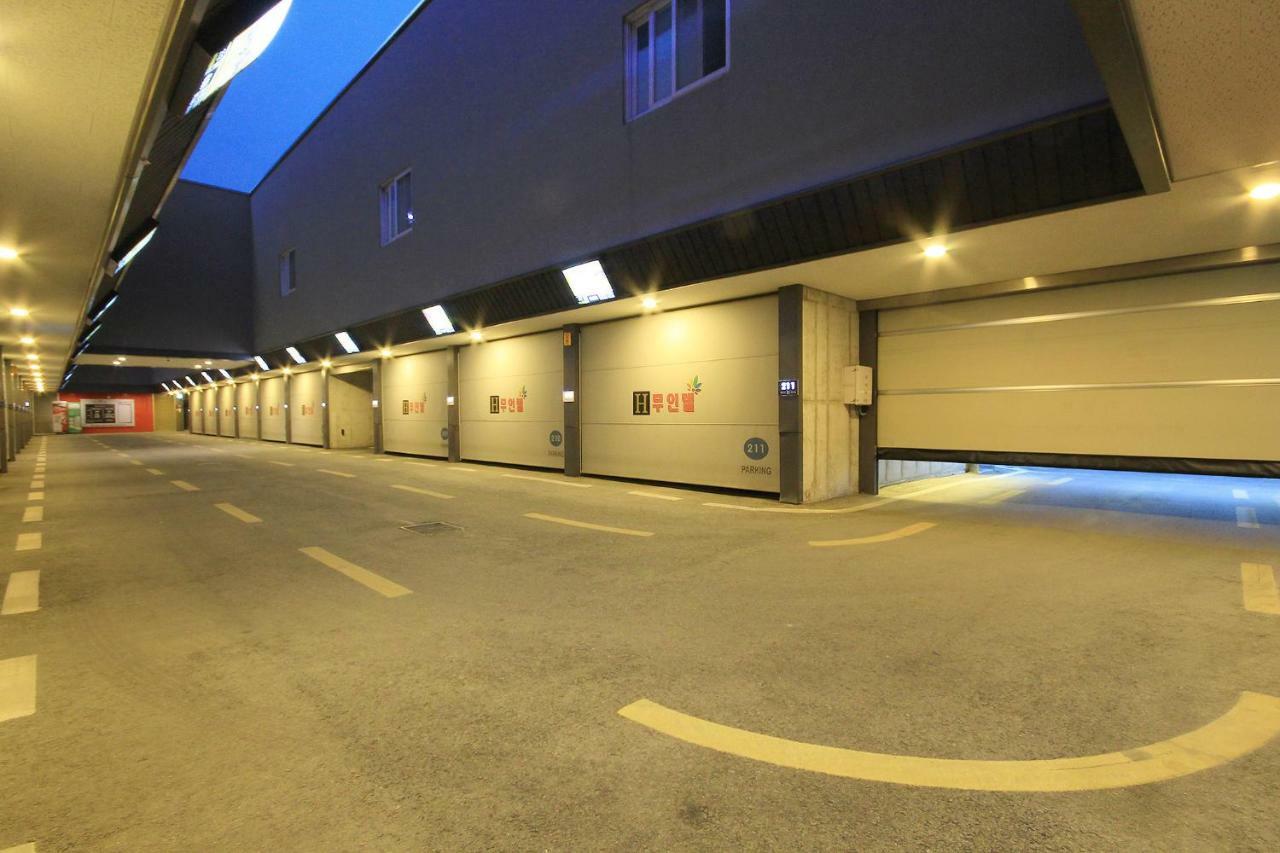H Drive Hotel Iksan Экстерьер фото