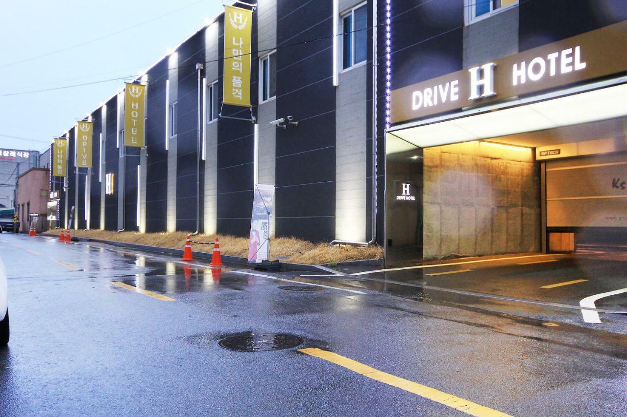 H Drive Hotel Iksan Экстерьер фото