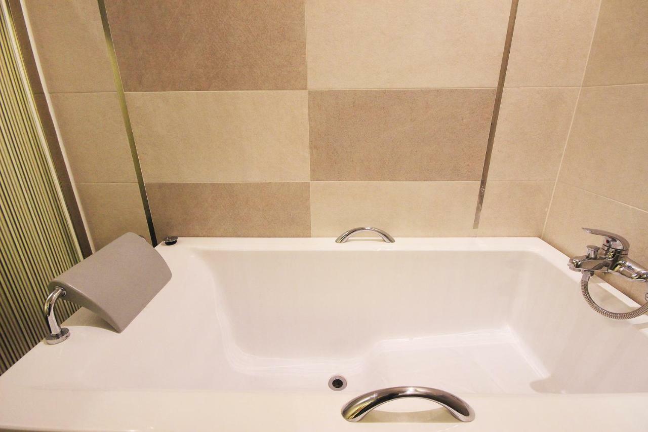 H Drive Hotel Iksan Экстерьер фото