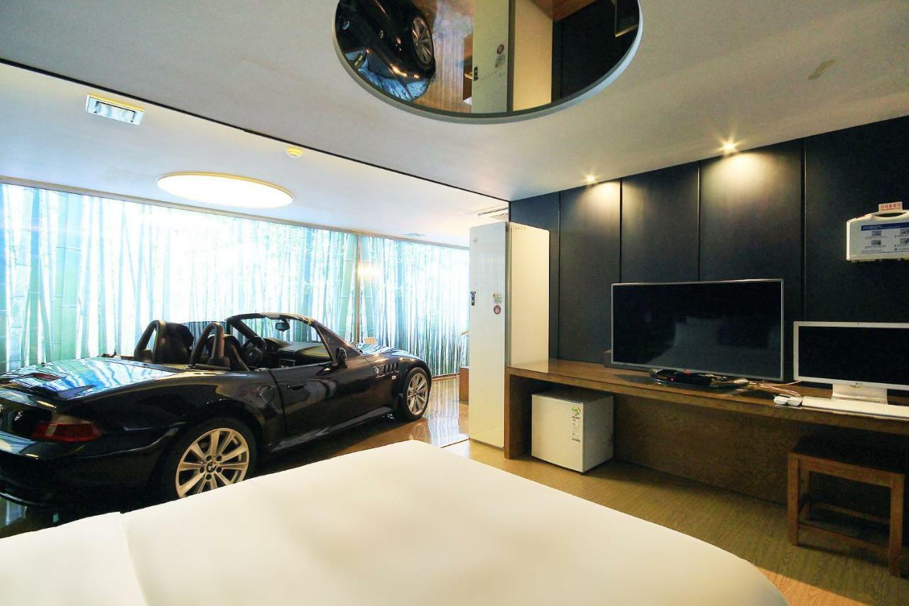 H Drive Hotel Iksan Экстерьер фото