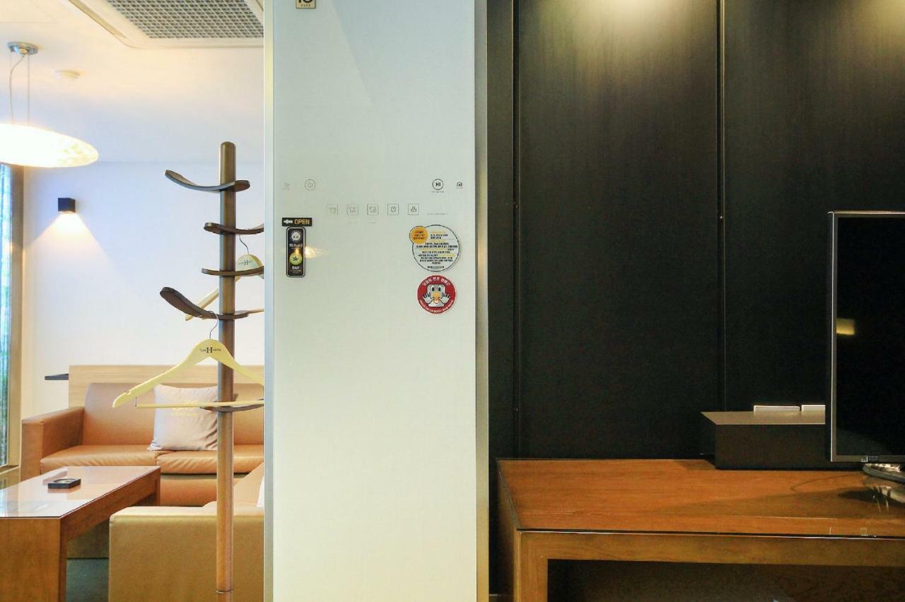 H Drive Hotel Iksan Экстерьер фото